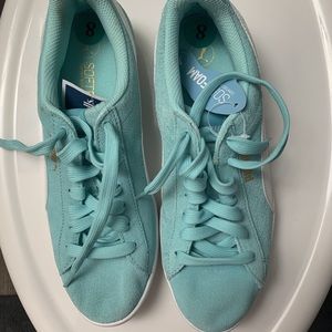 NEW PUMA TURQUOISE SWEDE SHOES